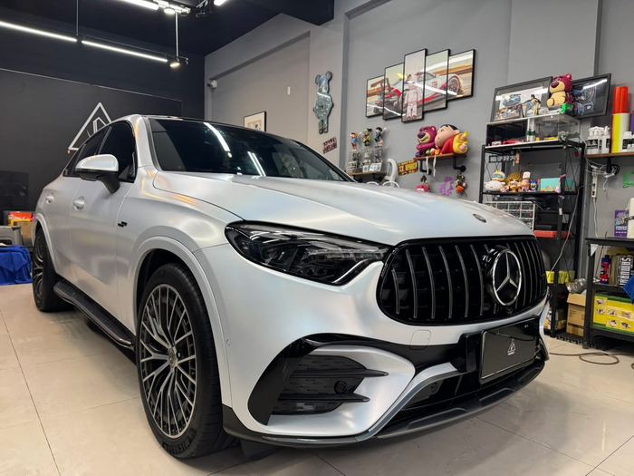 Benz GLC43 幻彩白