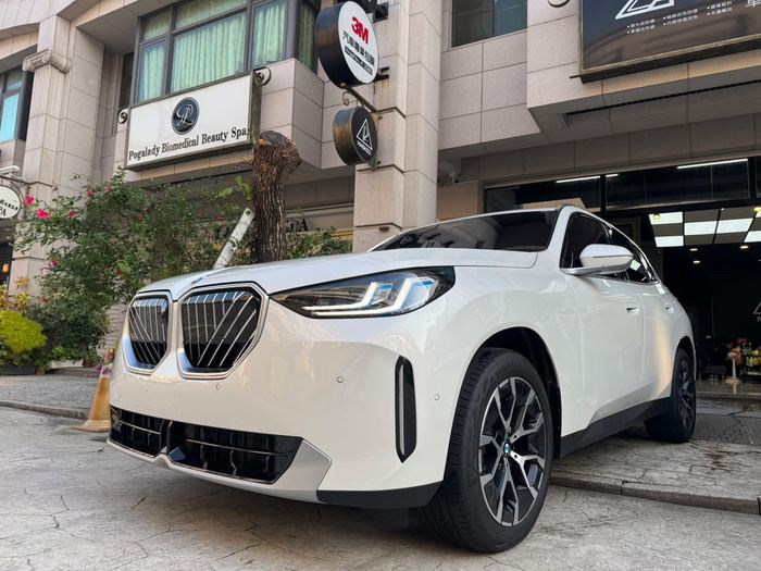 BMW X3 犀牛皮